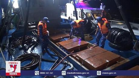 Cà Mau phát hiện tàu vận chuyển khoảng 80.000 lít dầu DO trái phép