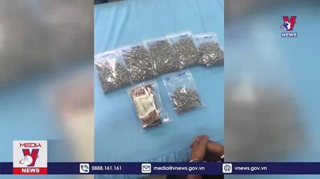Bắt đối tượng tàng trữ 5.400 viên thuốc lắc ở Bình Dương 