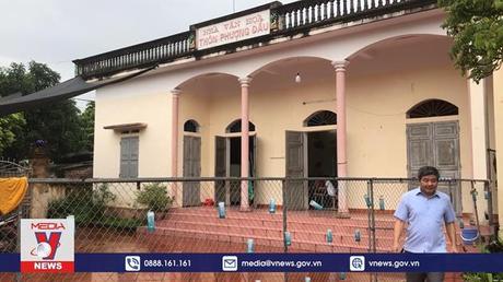 Trường xuống cấp, học sinh phải đi học nhờ