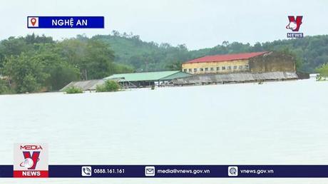 Nhiều địa phương tại huyện Thanh Chương bị cô lập trong nước lũ