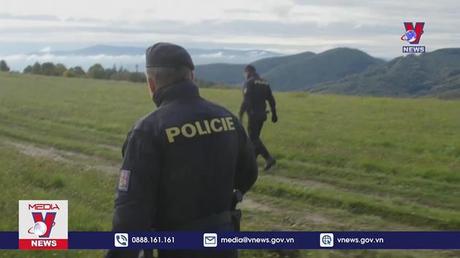 Áo và Séc nối lại kiểm soát biên giới với Slovakia