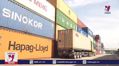 Kinh tế Việt Nam phát triển nahnh, mạnh và ấn tượng 