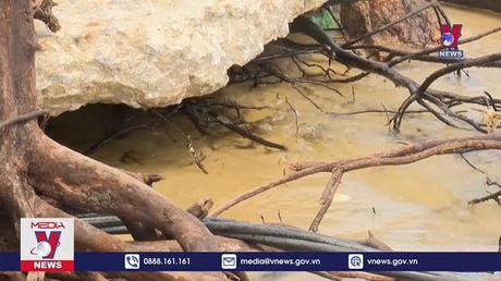 Nỗi lo sạt lở bờ biển trong mùa mưa bão