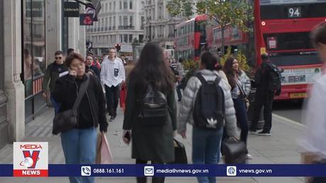 Người dân Anh chật vật khi đồng bảng trượt giá