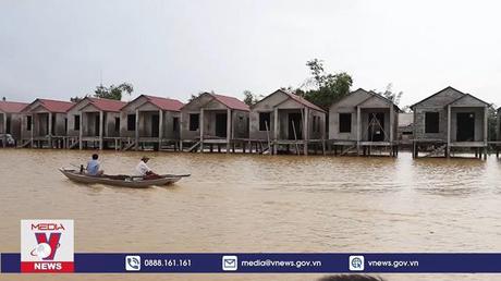 Hà Tĩnh tập trung hỗ trợ lương thực cho nhân dân vùng bị lũ lụt