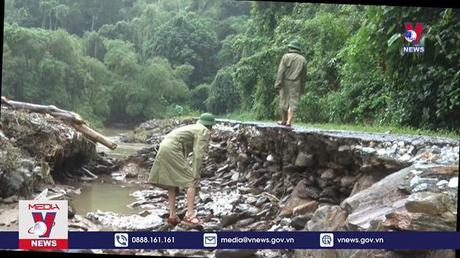 Nghệ An nỗ lực thông xe tại huyện miền núi Con Cuông 