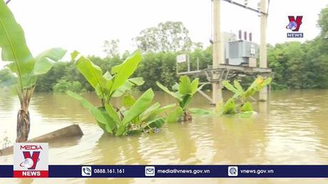 Nhiều hộ dân ở Thanh Hóa bị ngập lụt, chia cắt do mưa lũ 