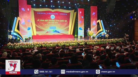 Trao giải thưởng Sách Quốc gia lần thứ V