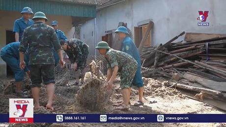 Thắt chặt tình quân dân nơi lũ chồng lũ