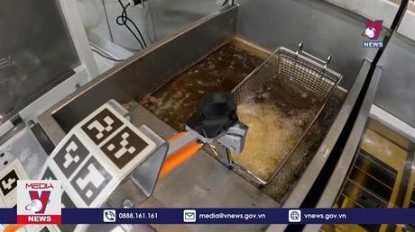 Ứng dụng robot tại cửa hàng đồ ăn nhanh