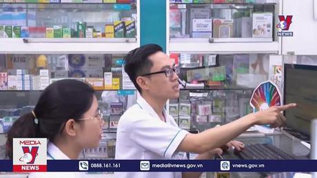 Mạo danh Thanh tra Sở Y tế TP Hồ Chí Minh hăm dọa người mua bán thuốc 