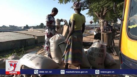 Thương vong gia tăng trong vụ lật tàu ở Nigeria