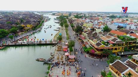 Học Bác mỗi ngày: Bác Hồ với bảo tồn di sản văn hóa dân tộc