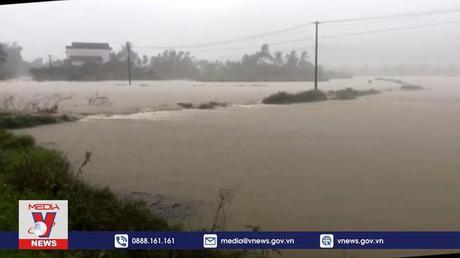 Cảnh báo mưa lũ phức tạp ở miền Trung