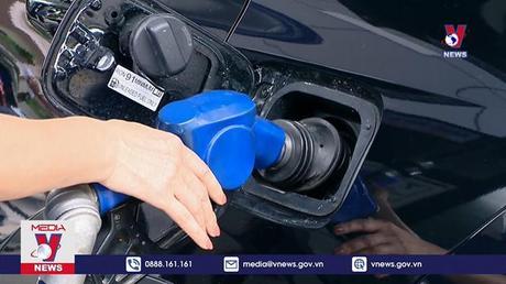 Giải đáp lý do giá xăng dầu bán buôn cao hơn bán lẻ