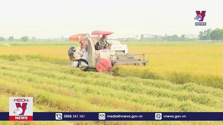 Tôn vinh 100 nông dân Việt Nam xuất sắc 