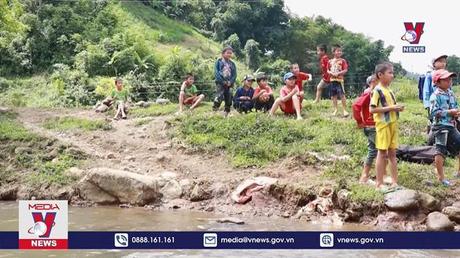 Người dân vùng cao Sơn La gặp khó vì không có đường vào bản 