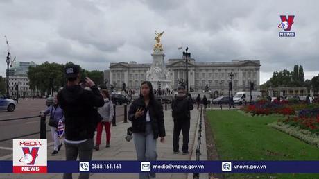 Đồng USD tăng giá “ phà hơi nóng “ vào kinh tế toàn cầu 