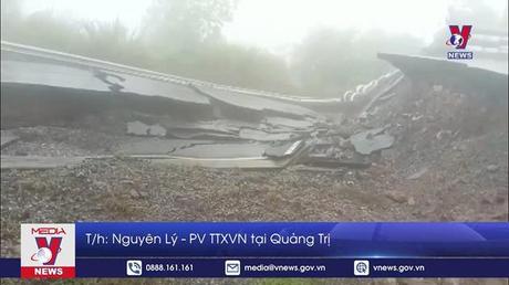 Sạt lún nghiêm trọng trên Quốc lộ 15D qua Quảng Trị