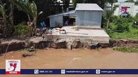 Sạt lở bờ sông phức tạp ở Đồng Tháp