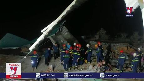 Quảng Trị trắng đêm tìm kiếm người mất tích trong vụ sập nhà 