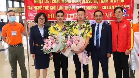 Bản tin tiếng Anh ngày 19/10/2022
