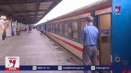 Công bố thời gian bán vé tàu Tết Quý Mão 2023