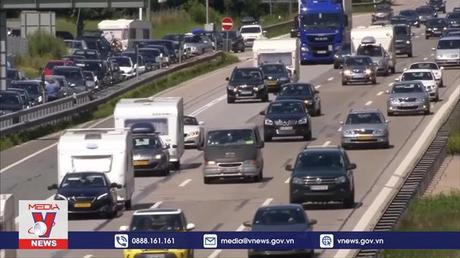 Đức đầu tư lắp đặt một triệu trạm sạc pin cho xe điện