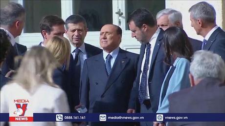 Chính phủ mới tại Italy tuyên thệ nhậm chức