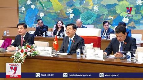 Chủ tịch Quốc hội hội đàm Chủ tịch Thượng viện Campuchia