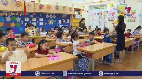 Nhiều địa phương miễn học phí năm học 2022 - 2023