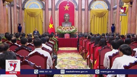 Chủ tịch nước gặp mặt Đoàn Đại biểu điển hình tiên tiến tỉnh Vĩnh Long