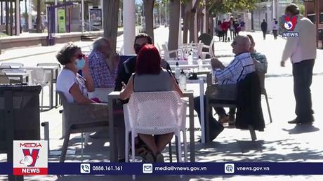 Tây Ban Nha dỡ bỏ hạn chế phòng dịch COVID-19