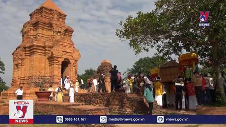 Rộn ràng lễ hội Katê của đồng bào Chăm ở Bình Thuận