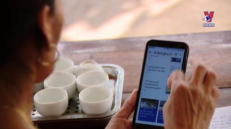 Phim tài liệu: Giảm nghèo từ ứng dụng công nghệ số 