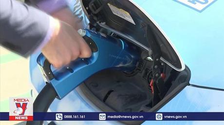 Người Mỹ gặp khó khi chuyển đổi sang xe điện