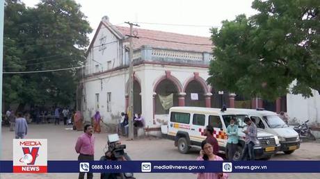 Số người thiệt mạng tăng trong vụ sập cầu ở Ấn Độ