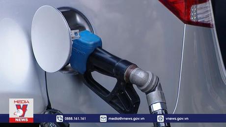 Ngày 1/11, giá xăng tăng lần thứ 3 liên tiếp