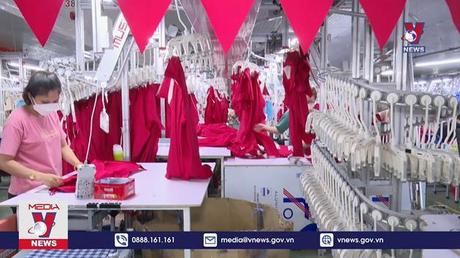 Nhiều ngành tăng trưởng trong khó khăn 