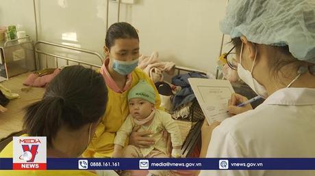 Trẻ nhập viện tăng cao do bệnh truyền nhiễm tại Lào Cai