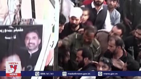 Cựu Thủ tướng Pakistan bị thương do trúng đạn