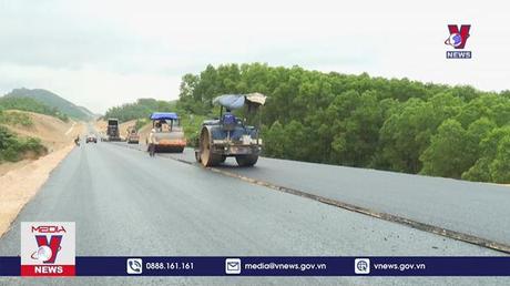 2 dự án đường cao tốc lùi tiến độ