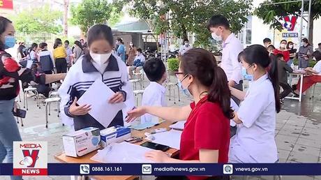 Bộ Giáo dục và Đào tạo đề nghị phối hợp tiêm vaccine COVID-19