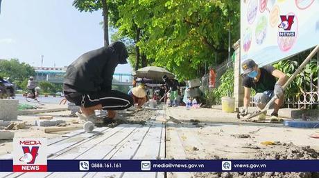 Đá lát vỉa hè 70 năm tuổi vỡ nát sau 1-2 năm sử dụng