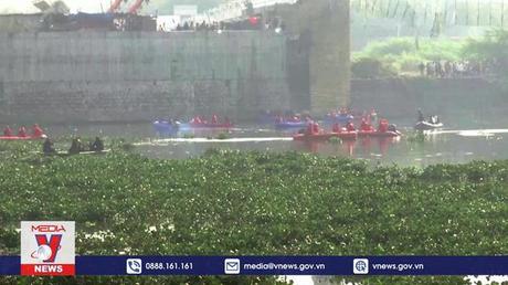 Ấn Độ ngừng tìm kiếm nạn nhân vụ sập cầu