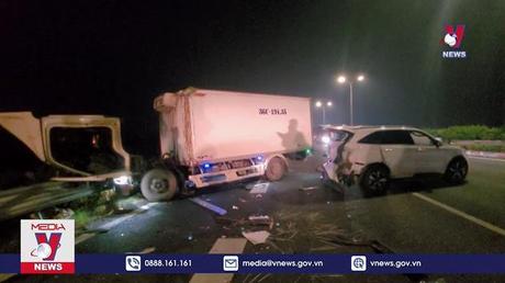  Tai nạn liên hoàn trên cao tốc Pháp Vân-Cầu Giẽ-Ninh Bình