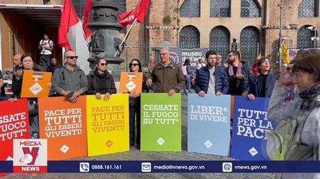 Italy: Tuần hành lớn kêu gọi giải pháp hòa bình cho Ukraine