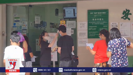 Singapore triển khai tiêm vaccine phòng COVID-19 tác dụng kép