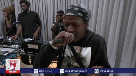 Hip hop trở thành “liệu pháp” tinh thần cho người di cư