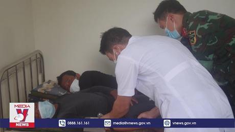 Đảo Sơn Ca tiếp nhận 9 ngư dân bị nạn trên biển